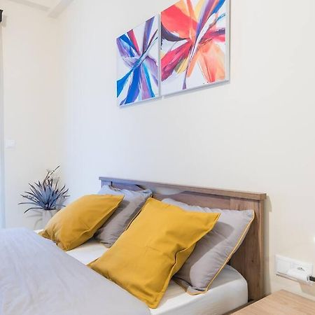 Athens Studio 외부 사진